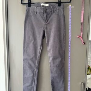 Abercrombie & Fitch Super Skinny Mid Rise Jeans in Grey Size 25 super soft